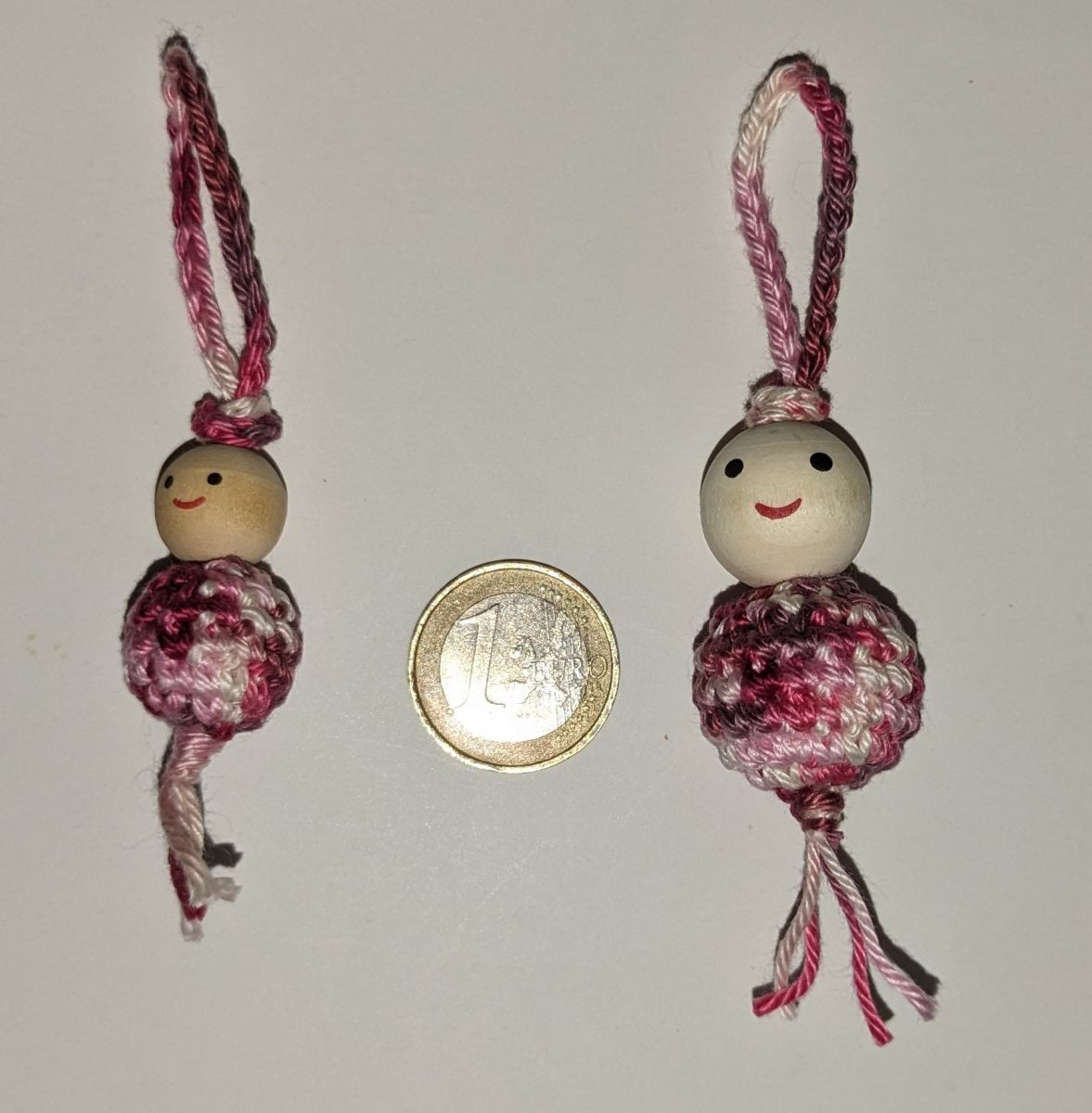 Blog-Inhaltsbild für 'Kostenlose Anleitung für Glücksbringer Murmel und Murmelchen - Anleitung für 2 Größen - ohne Vernähen'